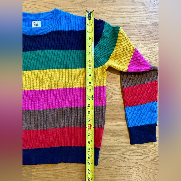 Gap Kids sweater, never worn - Picture 8 of 9